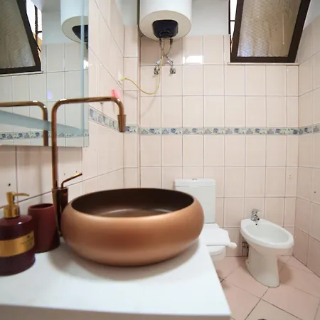 Daire Matisse No7 - One Bedroom With Balcony *