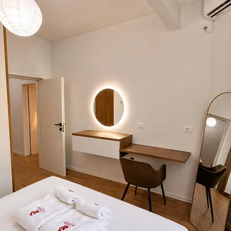 Matisse No7 - One Bedroom With Balcony Тирана