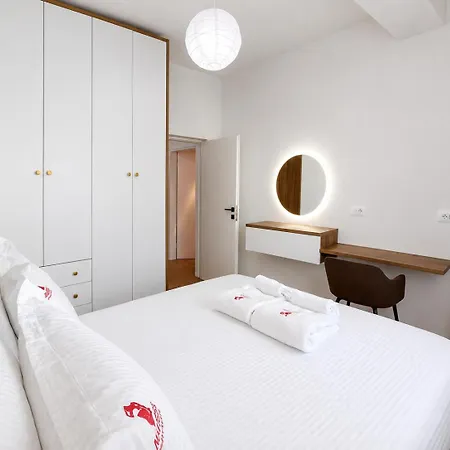 Matisse No7 - One Bedroom With Balcony Апартаменты Тирана